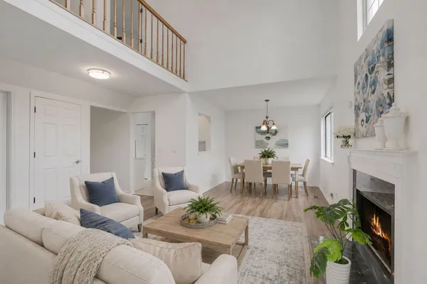 $279,900 | 250 Wellington Circle, Gurnee, IL 60031