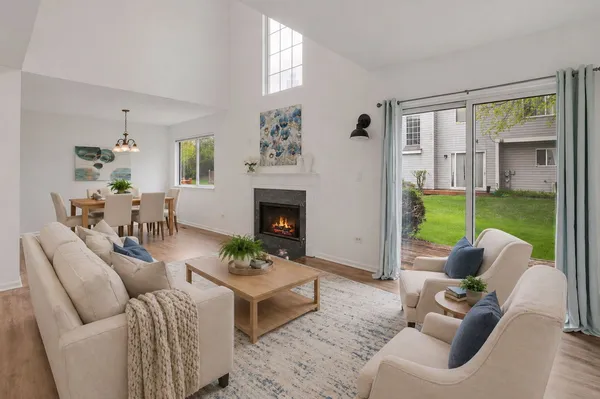 $279,900 | 250 Wellington Circle, Gurnee, IL 60031