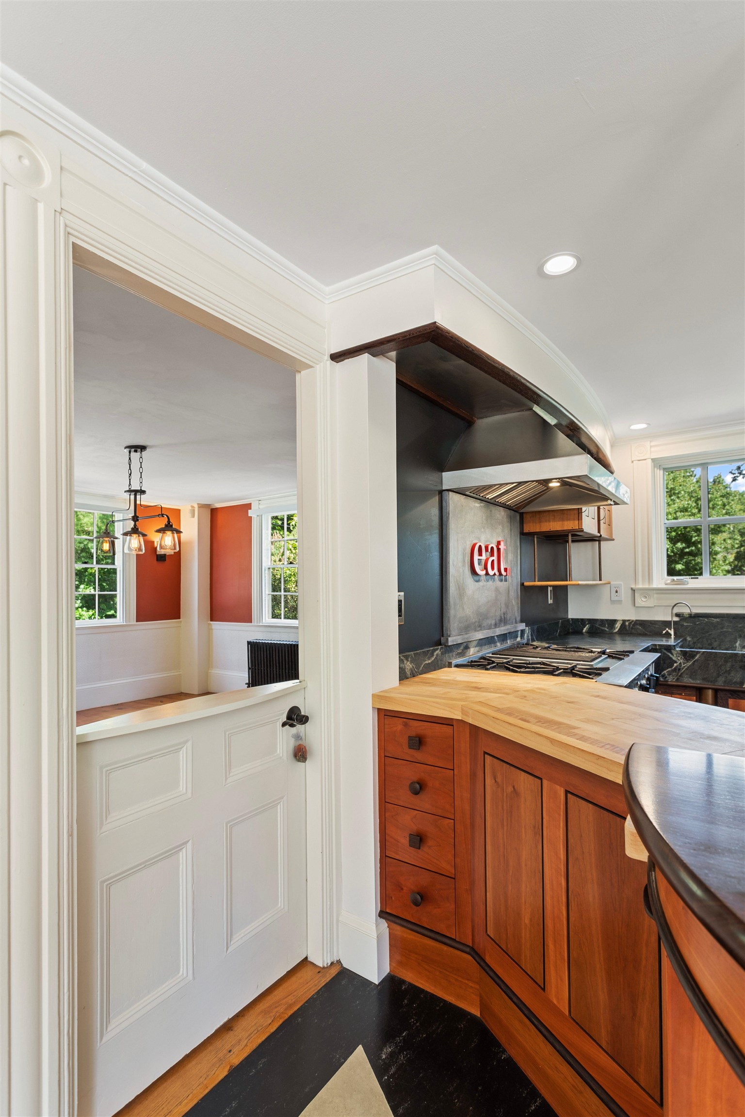 181 Mill Road North Hampton, NH 03862 - Photo 14 of 54