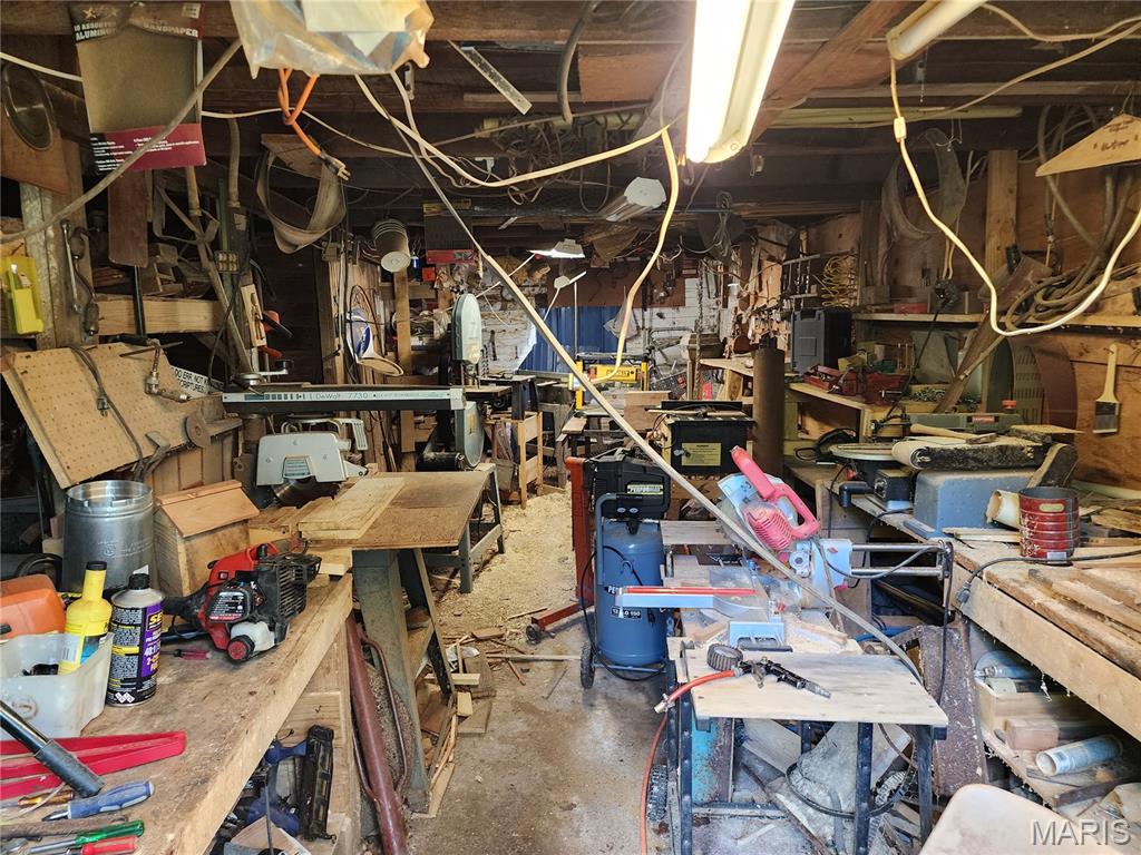 501 Birch Street Mill Spring, MO 63952 - Photo 31 of 33