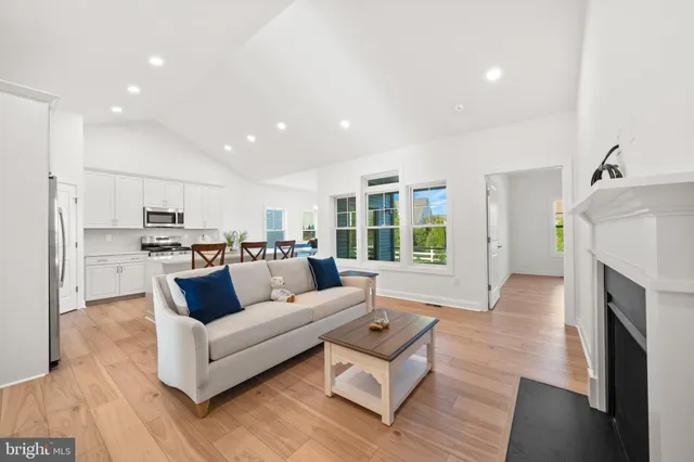 $639,990 | 33763 Catching Cove, Lewes, DE 19958