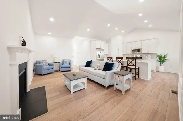 $639,990 | 33763 Catching Cove, Lewes, DE 19958