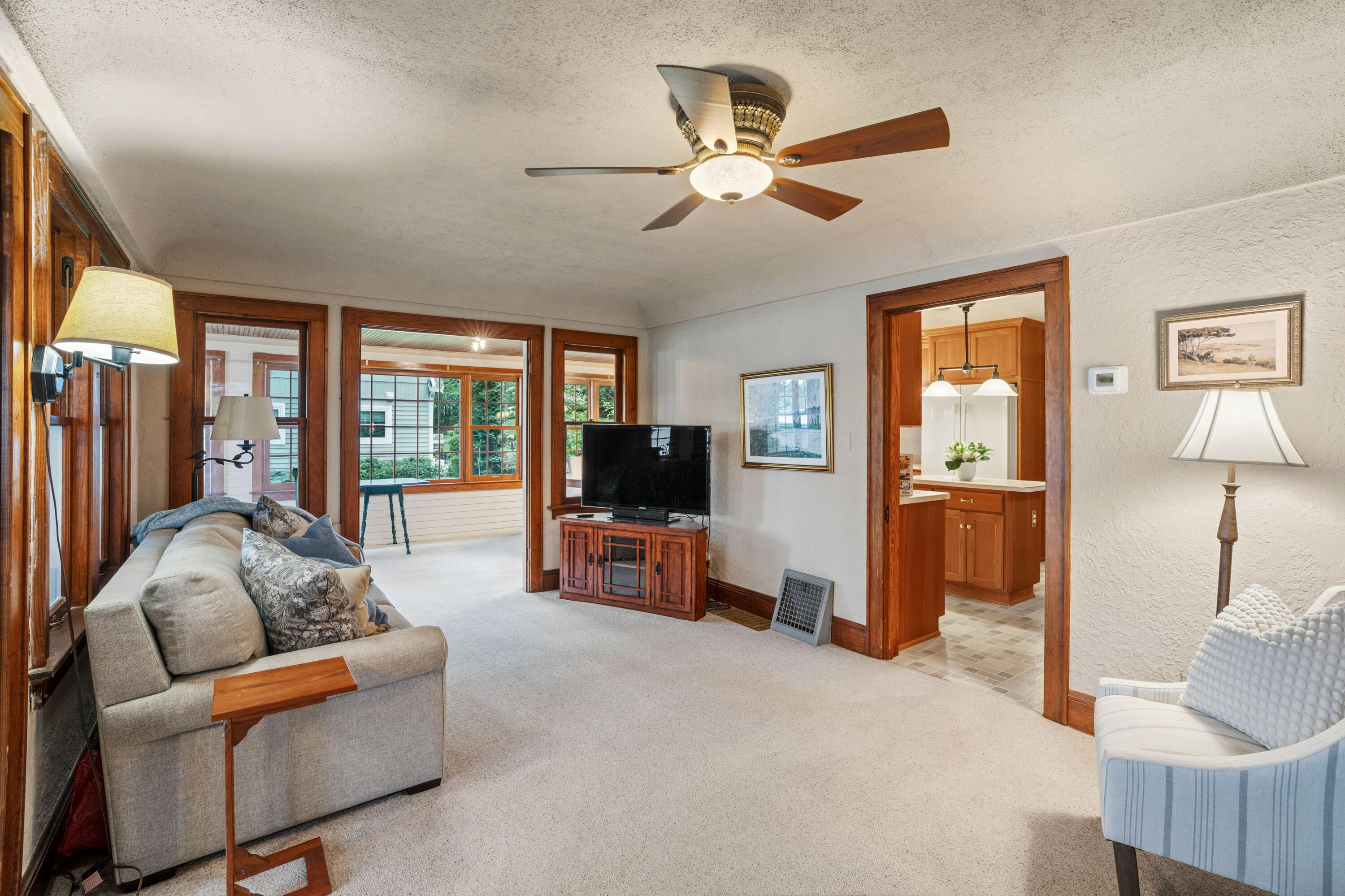 4727 Fontana Beach Road Polk, WI 53086 - Photo 23 of 54 living room