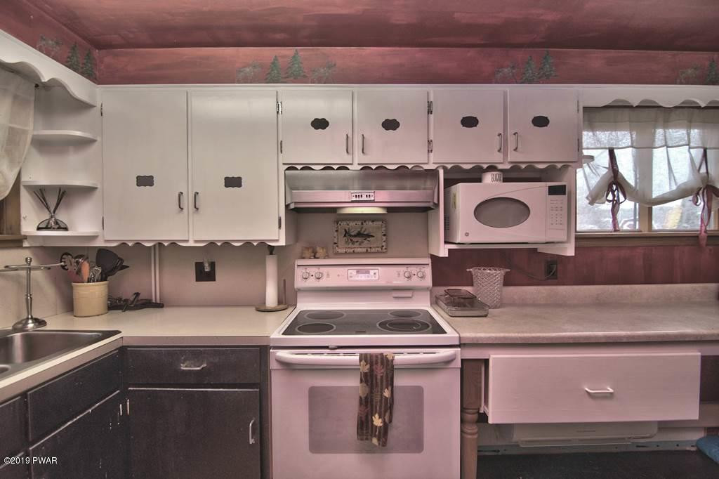 82 West Shore Road Waymart, PA 18472 - Photo 23 of 40