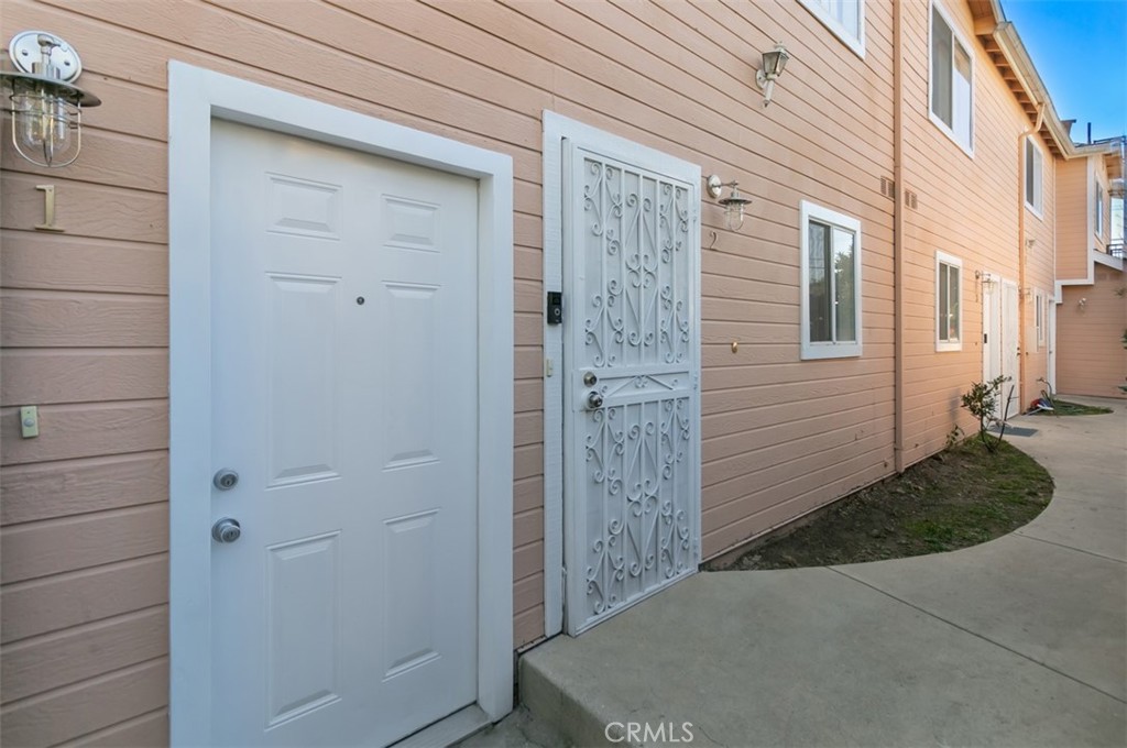 14112 Delano Street Van Nuys, CA 91401 - Photo 17 of 27