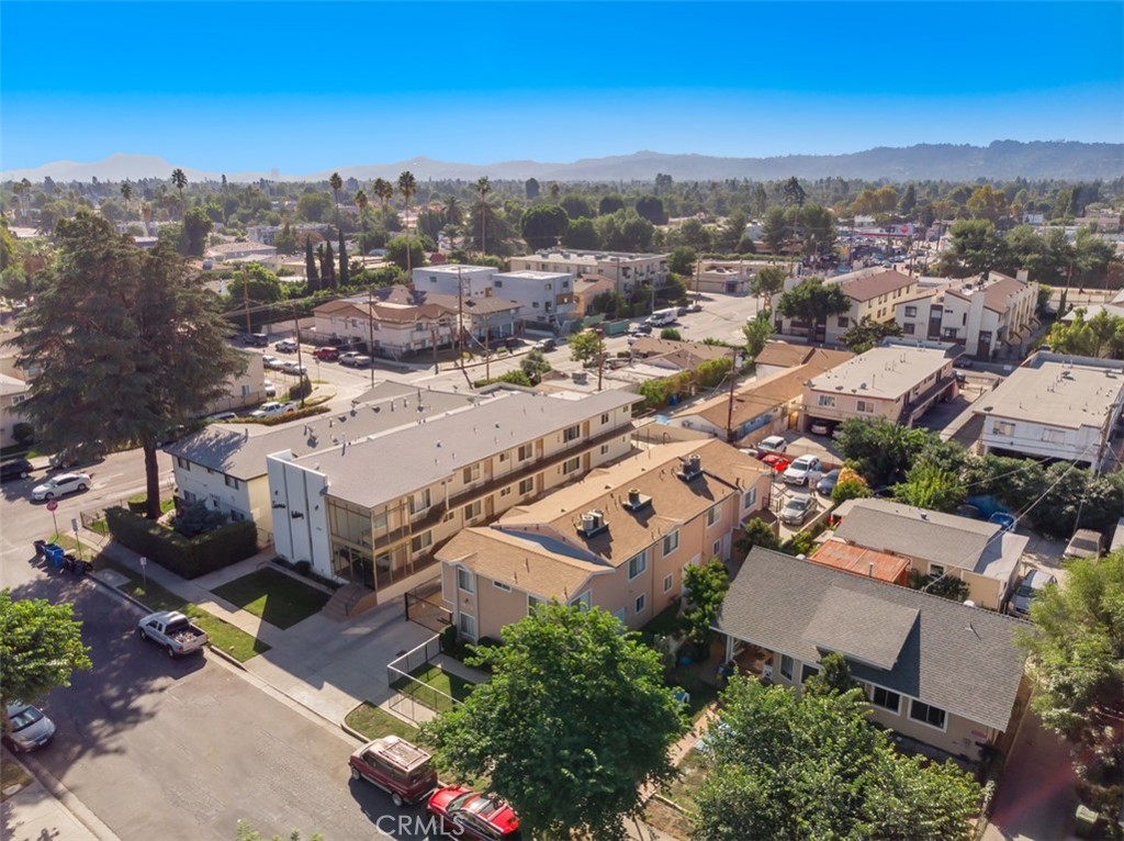 14112 Delano Street Van Nuys, CA 91401 - Photo 9 of 27