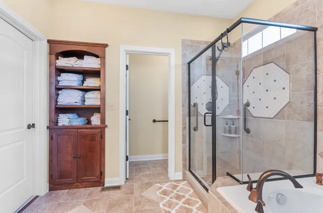 $599,000 | 24563 River Crossing Drive, Shorewood, IL 60404