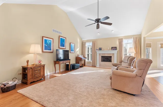 $599,000 | 24563 River Crossing Drive, Shorewood, IL 60404