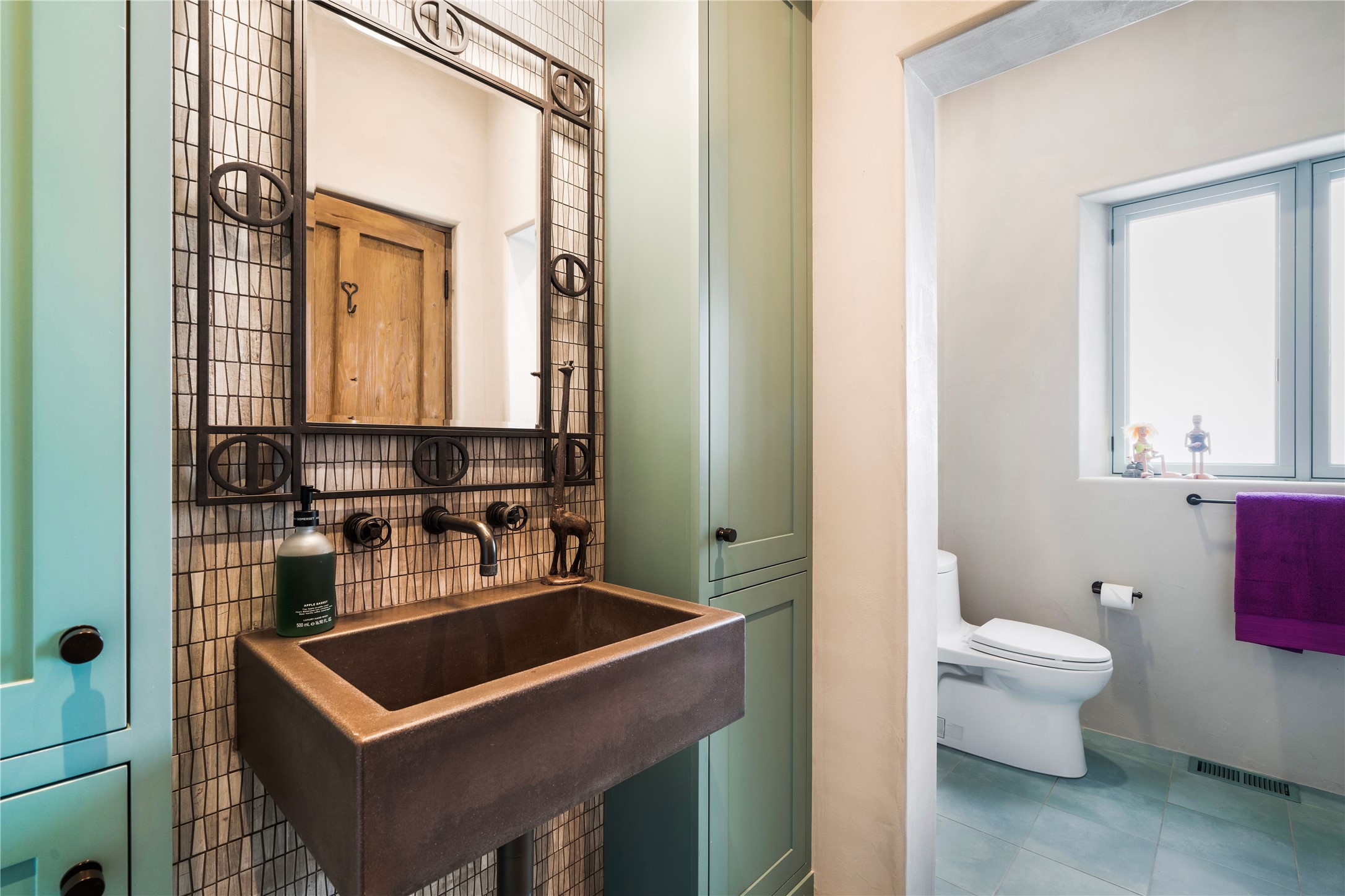 86 Droege Road Santa Fe, NM 87508 - Photo 21 of 37 Guest Bathroom 2