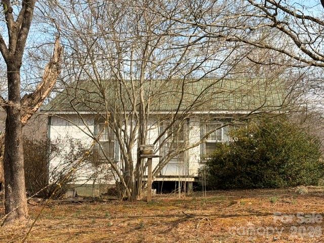 1081 Ashworth Road Marion, NC 28752 - Photo 3 of 13