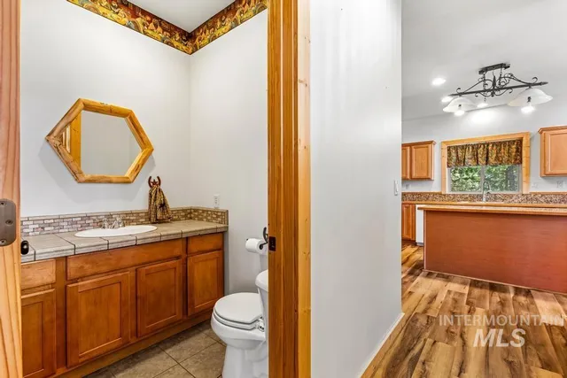 $800,000 | 10389 Gamann Drive, Cascade, ID 83611