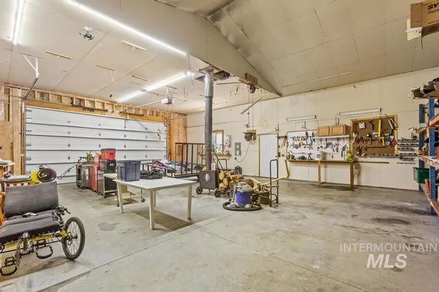 $800,000 | 10389 Gamann Drive, Cascade, ID 83611