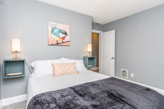 $304,900 | 1526 South East Street, Indianapolis, IN 46225