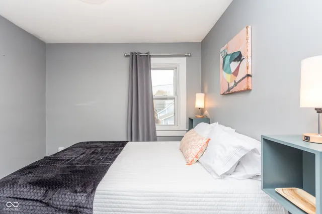 $304,900 | 1526 South East Street, Indianapolis, IN 46225