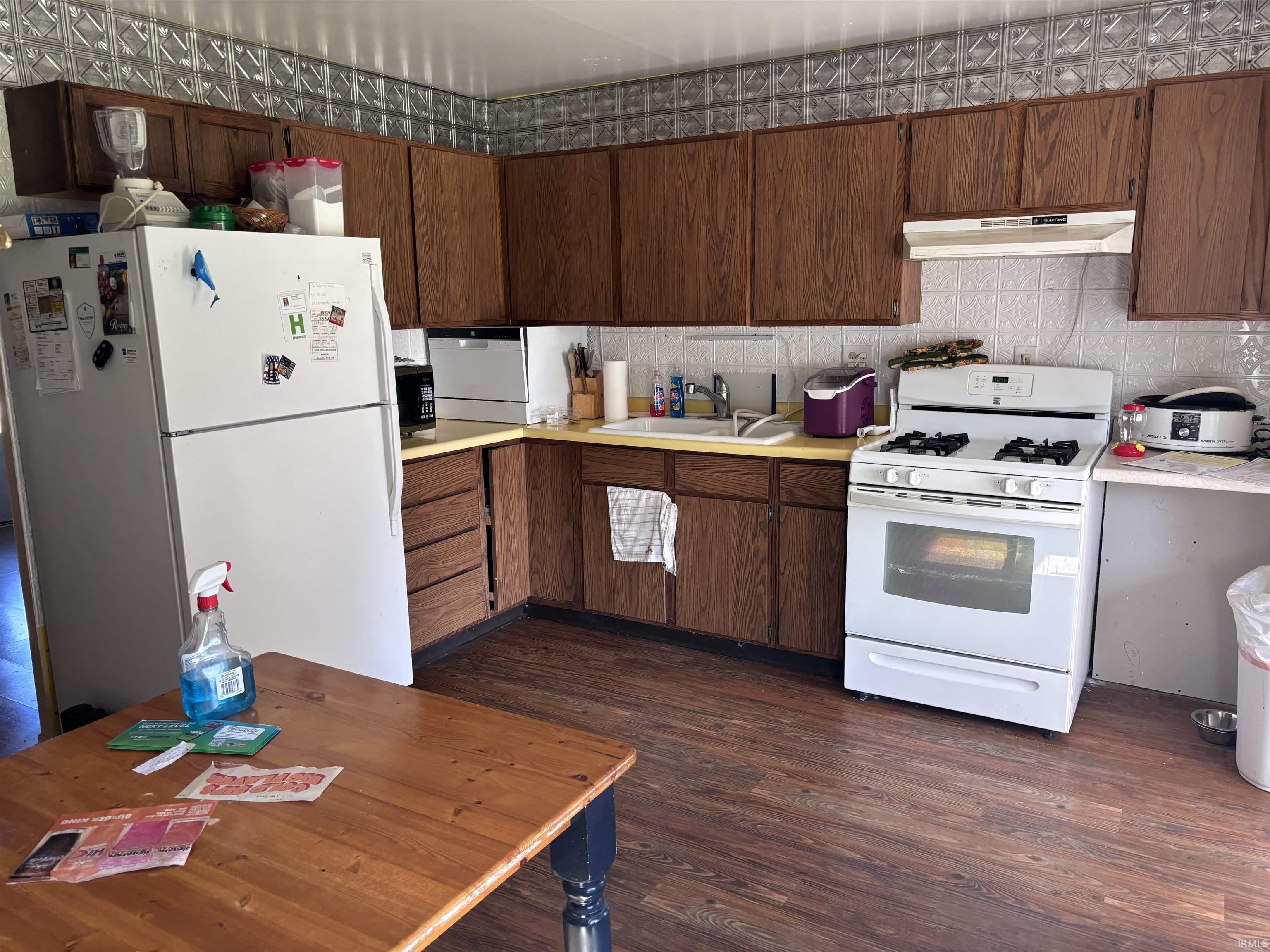 1535 Monroe Street Rochester, IN 46975 - Photo 15 of 25