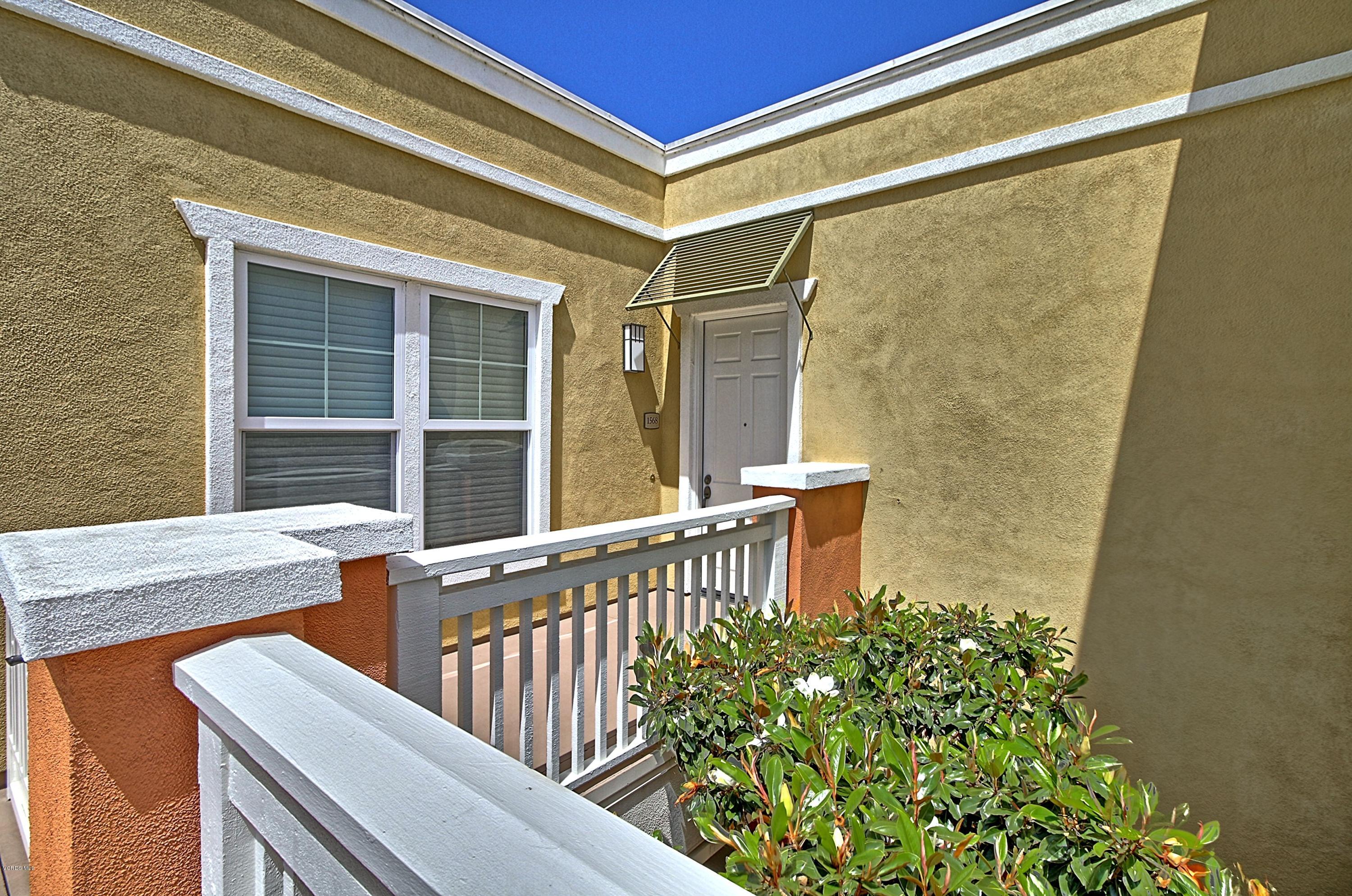 1568 Seabridge Lane Oxnard, CA 93035 - Photo 9 of 33 a view of a balcony with chair