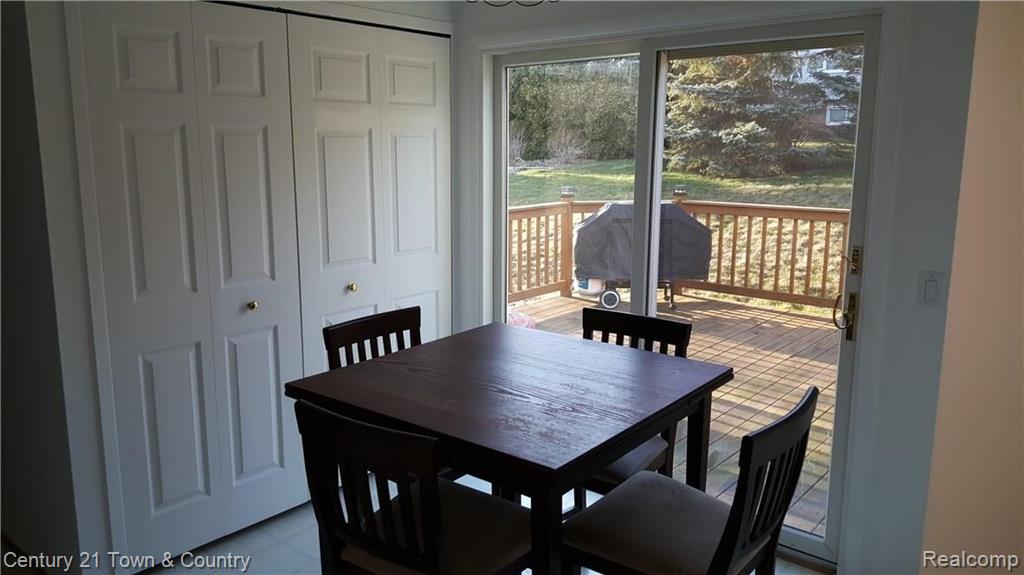 76 Foxboro Drive Rochester Hills, MI 48309 - Photo 11 of 24