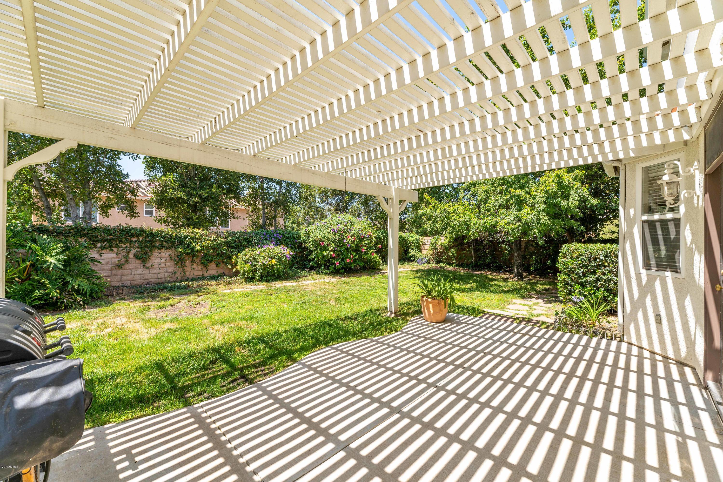 4591 Bluewood Court Moorpark, CA 93021 - Photo 43 of 43 a garden view with a seating space