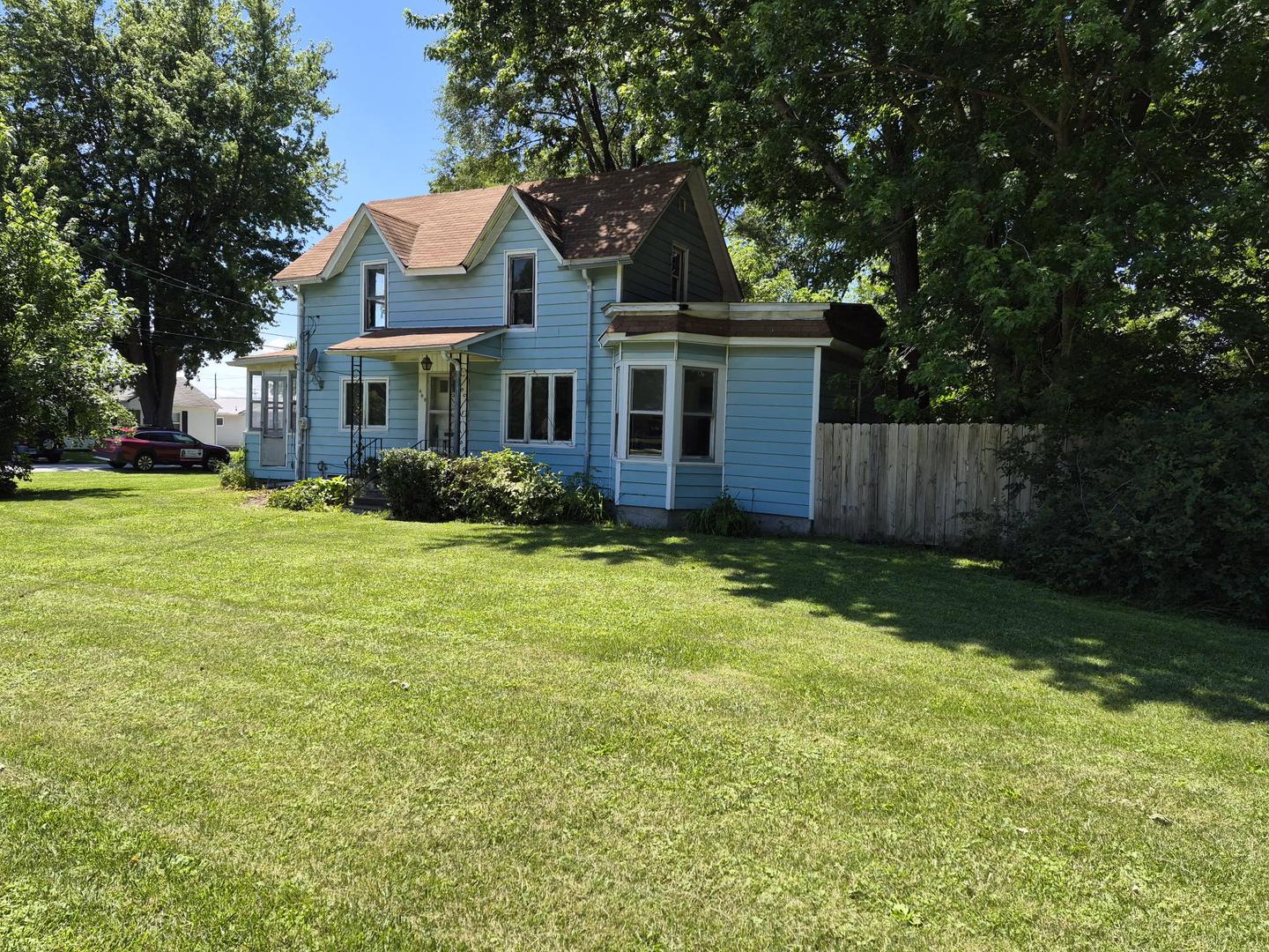 409 Southwest 8th Avenue Aledo, IL 61231 - Photo 2 of 10