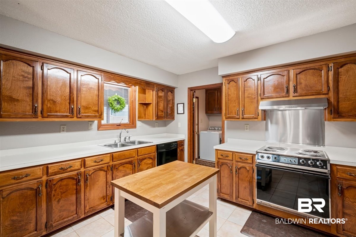 2129 Luckner Court Mobile, AL 36618 - Photo 11 of 29