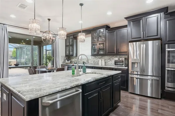 $869,900 | 1897 Fox Grape Loop, Lutz, FL 33558