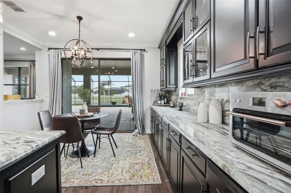 $869,900 | 1897 Fox Grape Loop, Lutz, FL 33558