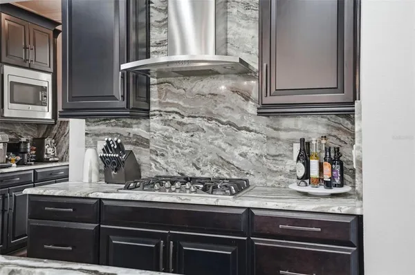 $869,900 | 1897 Fox Grape Loop, Lutz, FL 33558