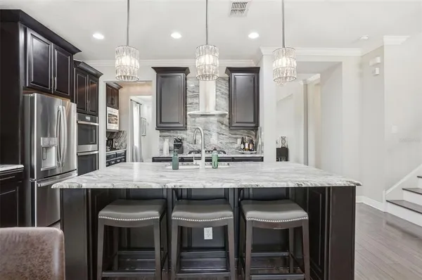 $869,900 | 1897 Fox Grape Loop, Lutz, FL 33558