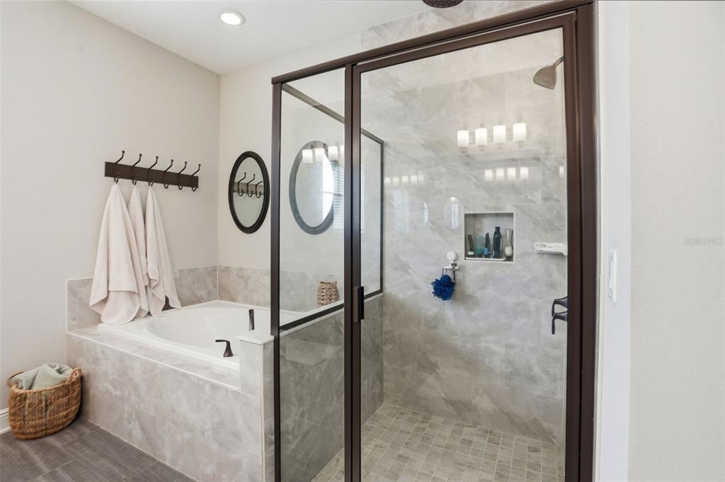 1897 Fox Grape Loop Lutz, FL 33558 - Photo 40 of 91