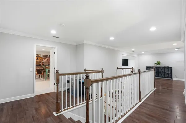 $869,900 | 1897 Fox Grape Loop, Lutz, FL 33558