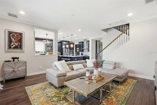 $869,900 | 1897 Fox Grape Loop, Lutz, FL 33558