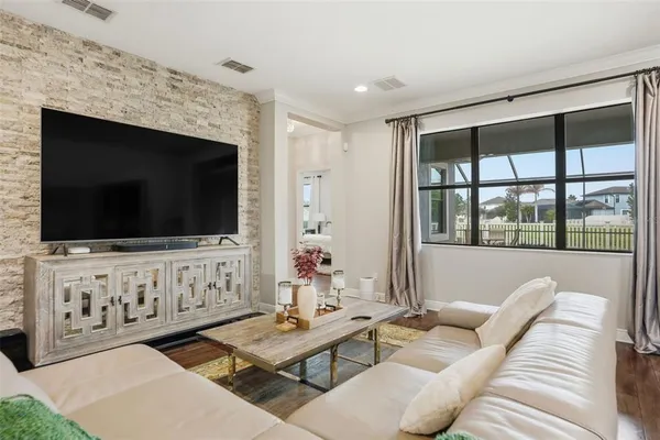 $869,900 | 1897 Fox Grape Loop, Lutz, FL 33558