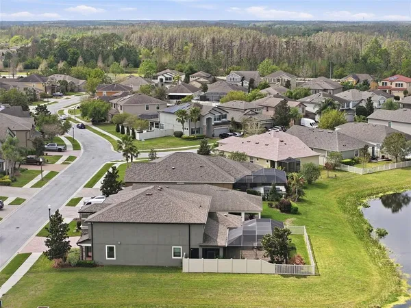 $869,900 | 1897 Fox Grape Loop, Lutz, FL 33558