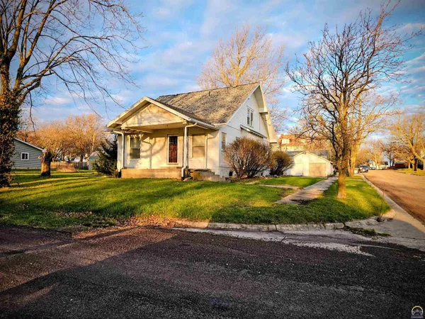 $115,000 | 803 South 8th Street, Sabetha, KS 66534
