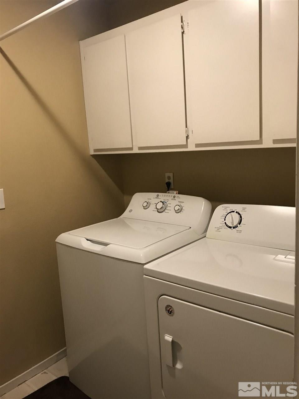 5305 Vista Ridge Way Reno, NV 89523 - Photo 11 of 11 a utility room with dryer and washer
