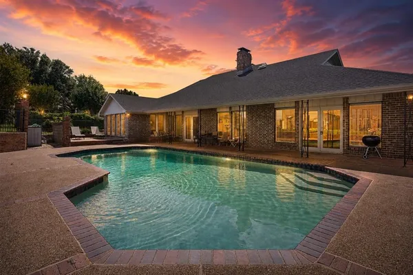 $679,999 | 126 Shepherds Glen Road, Heath, TX 75032