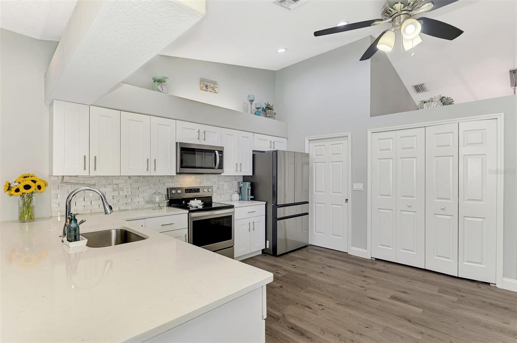 583 Pine Ranch East Road Osprey, FL 34229 - Photo 12 of 53 Gallery Image 12