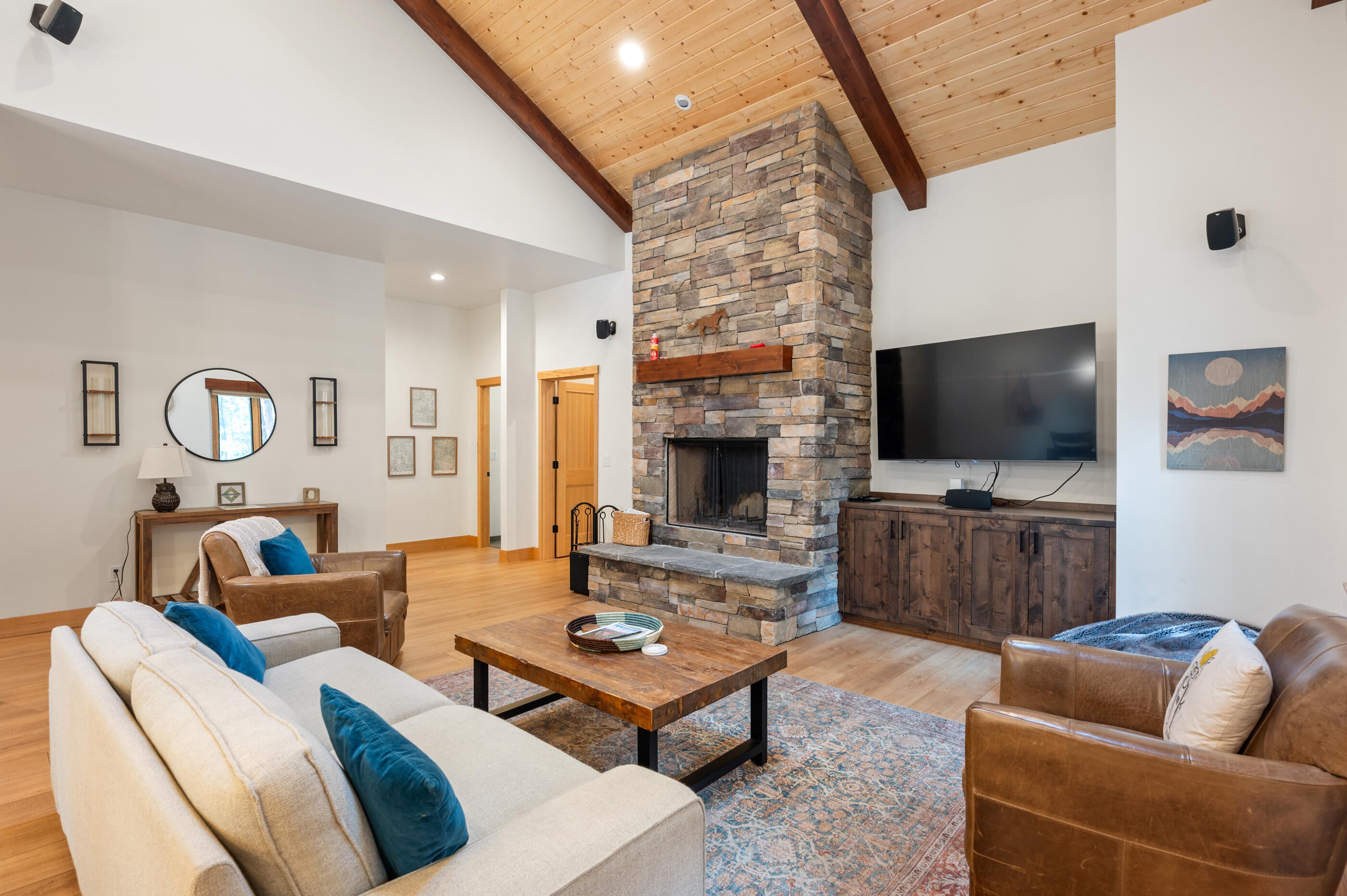 70643 Pasque Flower, Unit SM76 Black Butte Ranch, OR 97759 - Photo 6 of 33 70643-pasque-flowers-black-butte-ranch-2