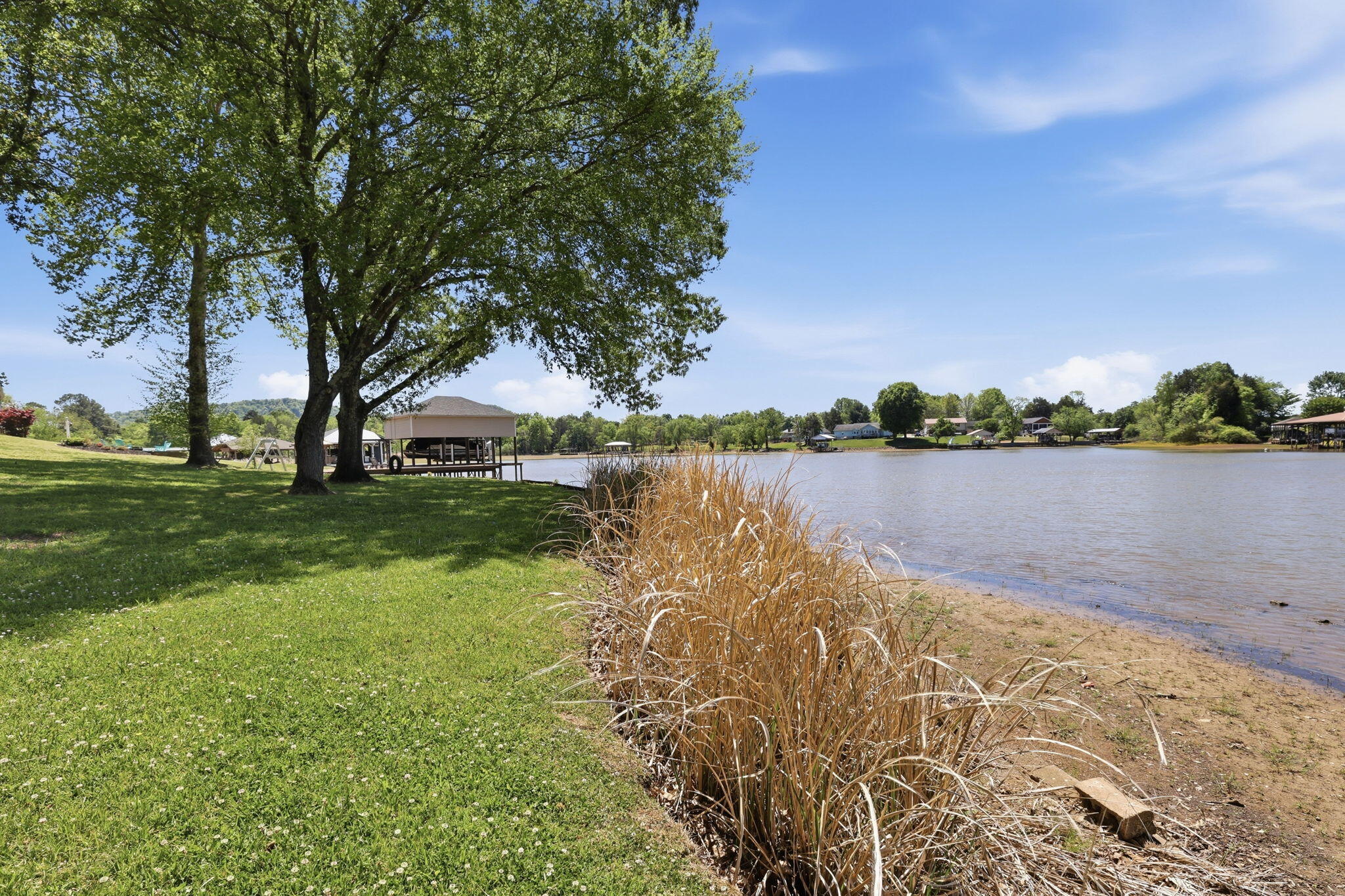 302 Windmill Lane Georgetown, TN 37336 - Photo 4 of 59 4-web-or-mls-302-windmill-ln