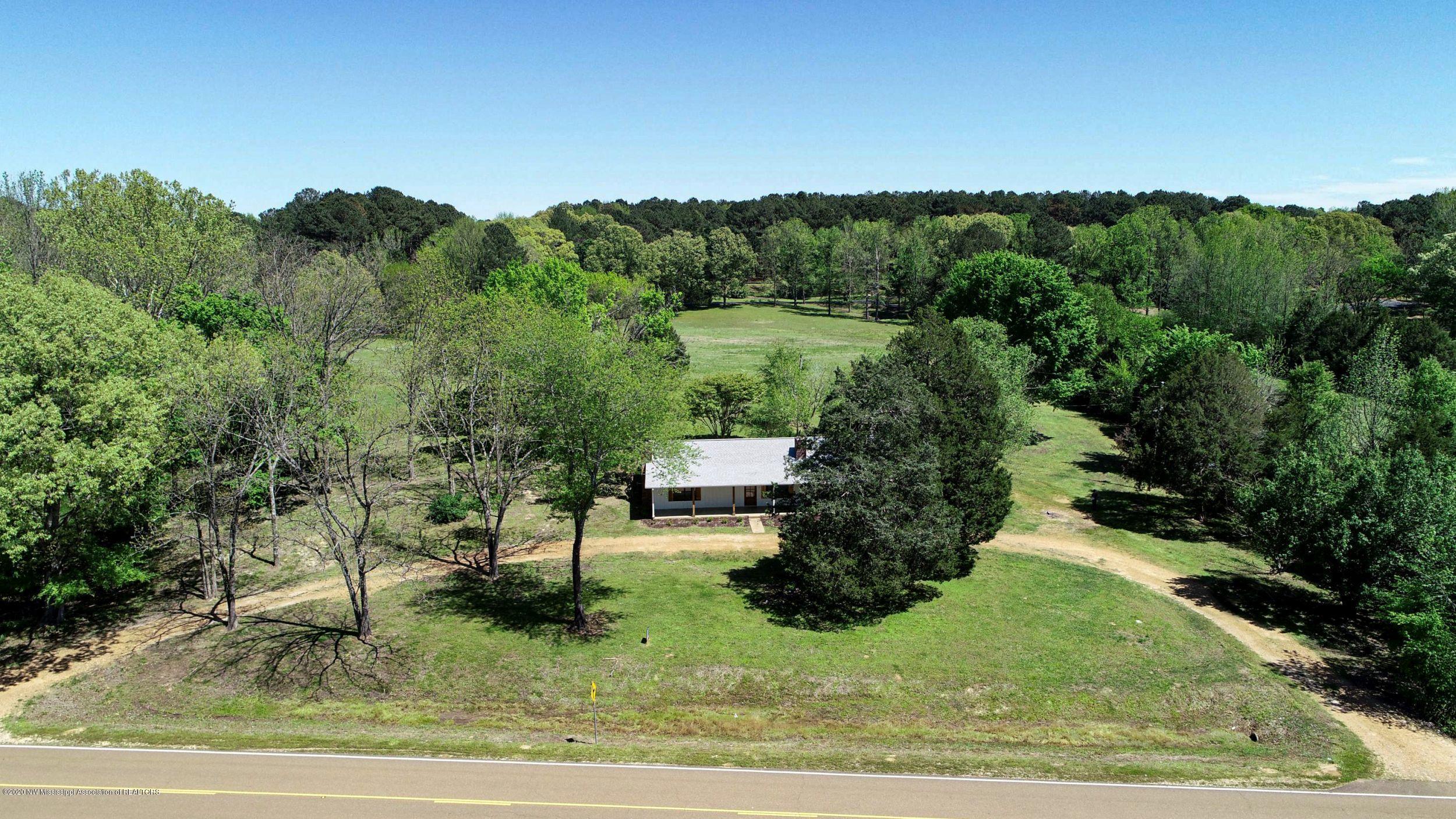 3271 Terza Road Batesville, MS 38606 - Photo 3 of 60 3271terzanew14