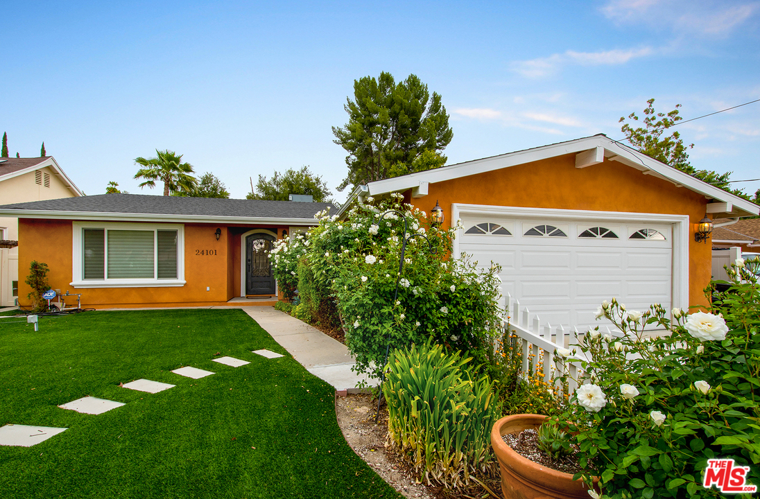 24101 Highlander Road West Hills, CA 91307 - Photo 2 of 27 Gallery Image 2