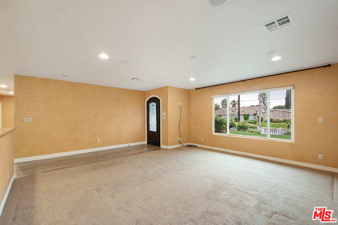 24101 Highlander Road West Hills, CA 91307 - Photo 12 of 27 Gallery Image 12