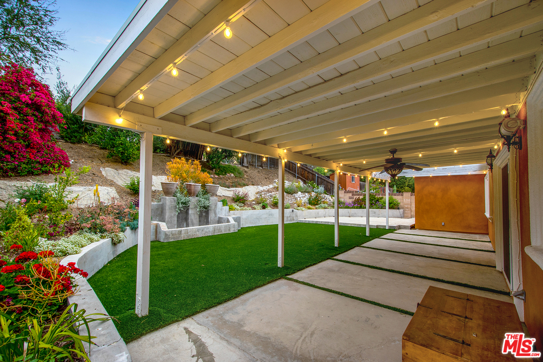 24101 Highlander Road West Hills, CA 91307 - Photo 6 of 27 Gallery Image 6