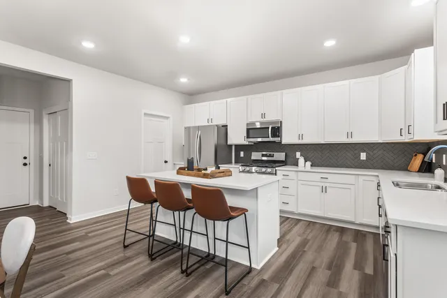 $599,900 | N101W16795 Gunflint Trail, Germantown, WI 53022