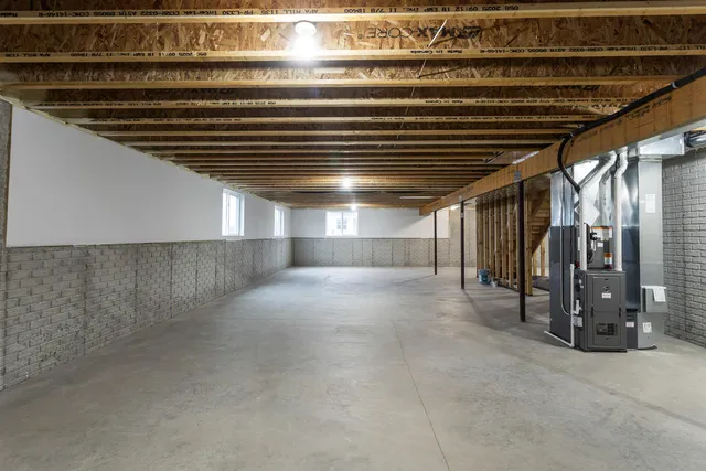 $599,900 | N101W16795 Gunflint Trail, Germantown, WI 53022