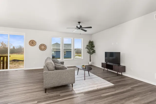 $599,900 | N101W16795 Gunflint Trail, Germantown, WI 53022