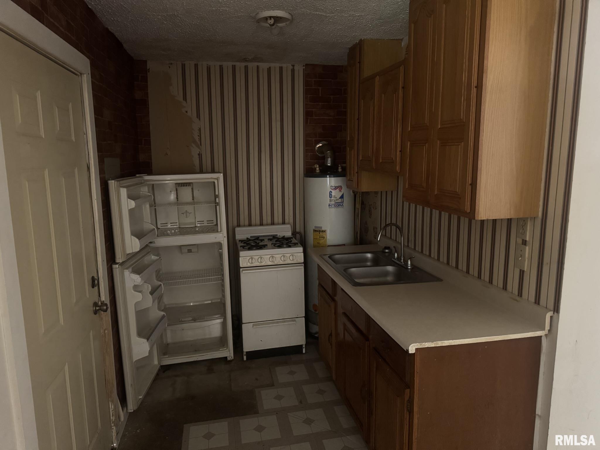 2805 South 15th Street Springfield, IL 62703 - Photo 13 of 17