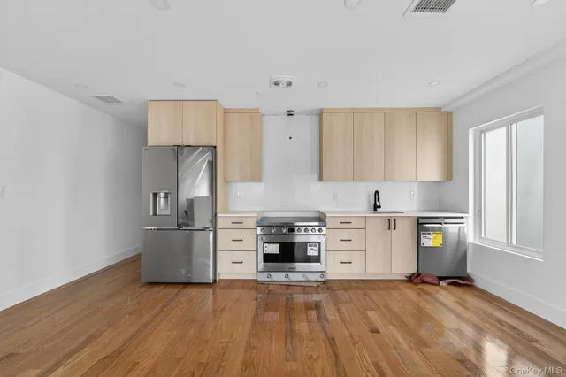 $1,419,000 | 2217 Seymour Avenue | Pelham Gardens