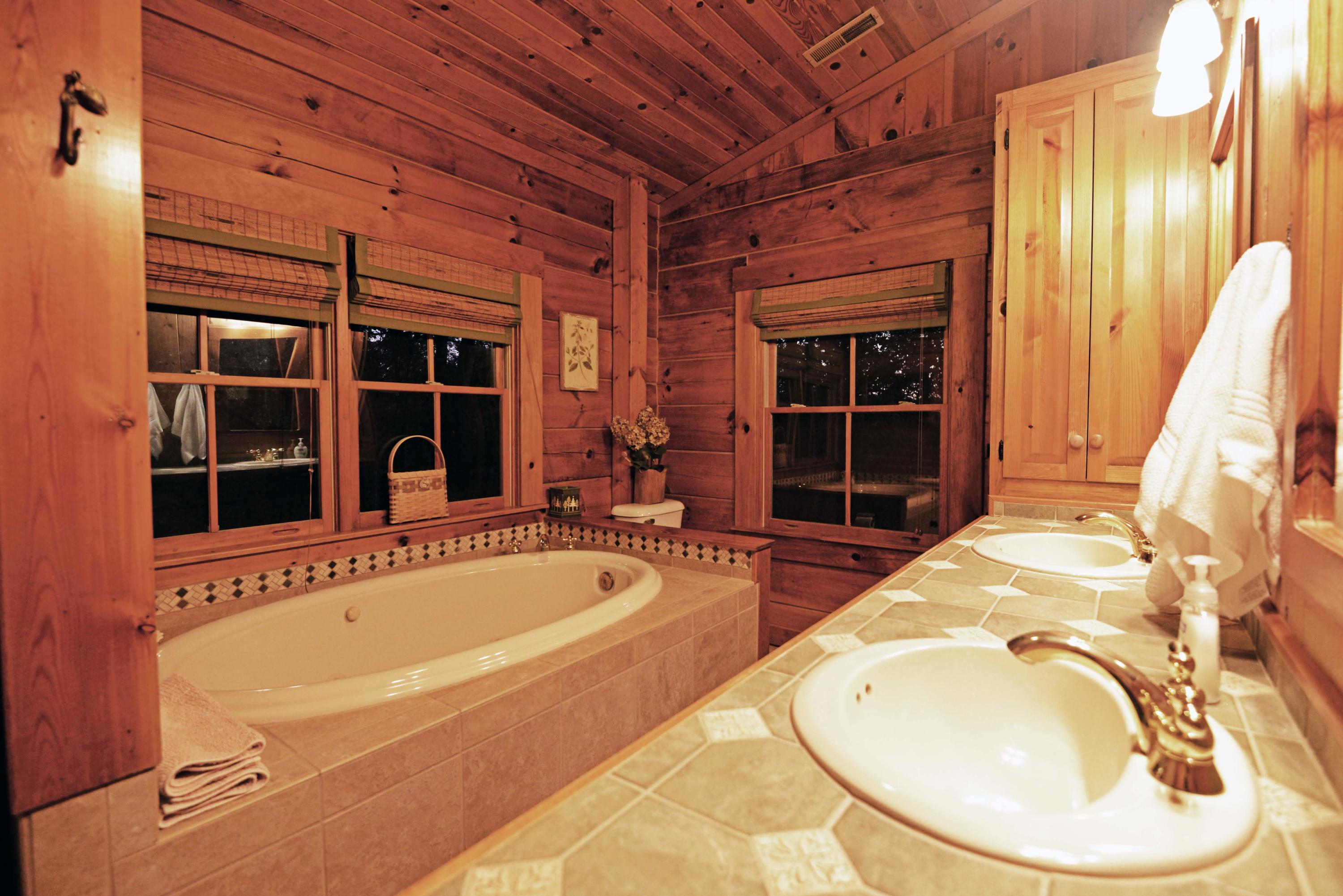 867 Welcome Valley Road Benton, TN 37307 - Photo 24 of 122 Main house master bath 1
