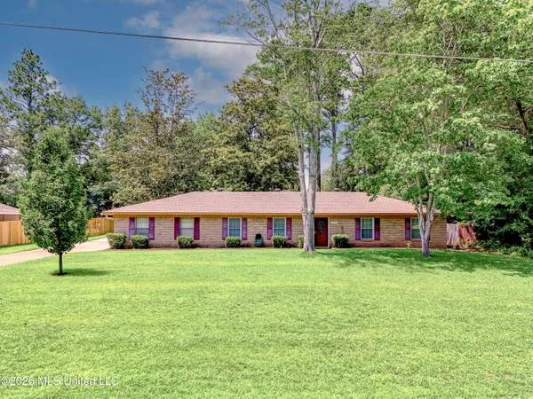 $245,000 | 501 Elmwood Street, Vicksburg, MS 39180